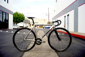 Discovering the Joy of Fixie City Riding